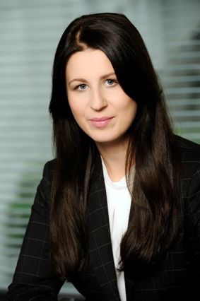 Karolina Stupak jest starszym konsultantem w Zespole Cen Transferowych w MDDP