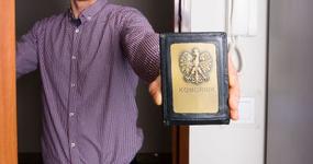 Ile pensji zabierze komornik w 2026 roku. Kwota uzależniona od minimalnego wynagrodzenia