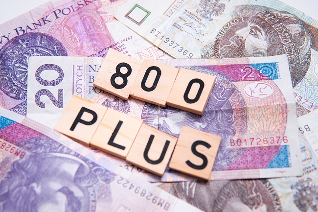 800 plus w 2024 roku. Prezydent podpisał ustawę.