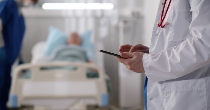 Zwolnienie z VAT usług świadczonych po śmierci pacjenta