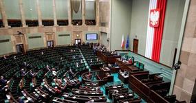 Sejm uchwalił Tarczę 2.0. Ustawa trafiła do Senatu