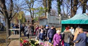 Koronawirus: czy będzie dodatkowe wolne z okazji święta Wszystkich Świętych?