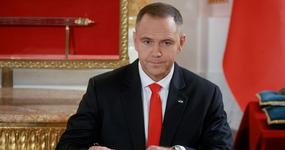Prezydent podpisał nowelizację prawa pracy. Zlecenie i samozatrudnienie od 2026 roku wliczą się do stażu pracy