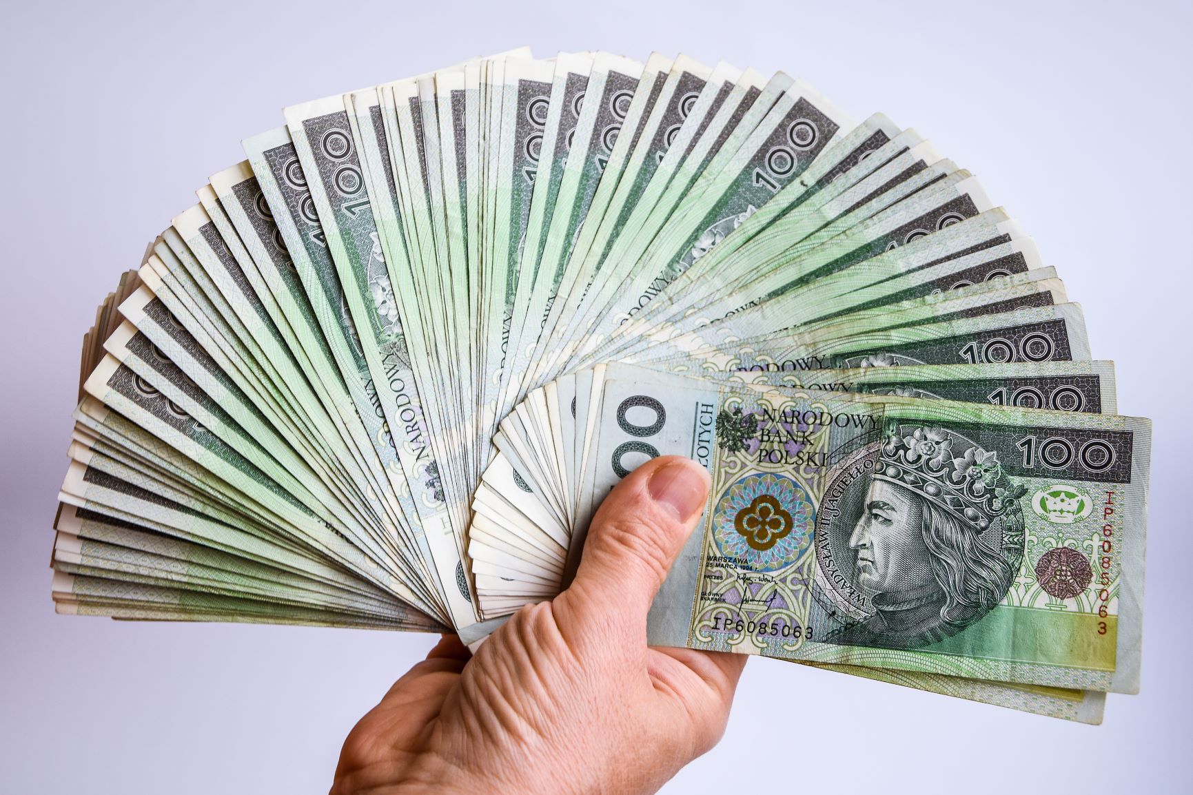 Wpływy z podatku Belki idą na rekord. W niecały rok fiskus ściągnął ponad 8,5 mld zł. To wzrost r/r o blisko 50 proc.