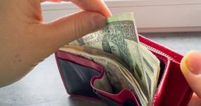 Nowe stawki od 1 grudnia. Wyższe pensje młodocianych i limity dorabiania dla emerytów