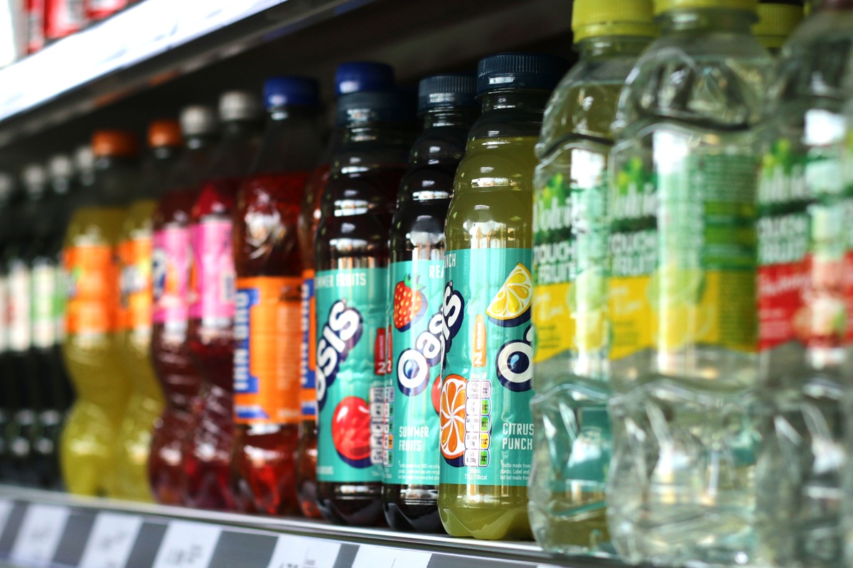 Zmiany w opłacie cukrowej - rząd szykuje podwyżki. Sprawdzamy co zmieni się dla producentów i konsumentów?