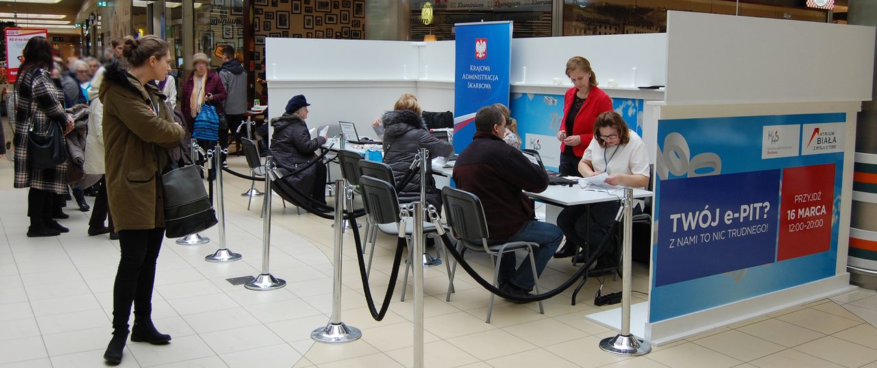 Blisko 7 tys. podatników odwiedziło punkty PIT w galeriach handlowych