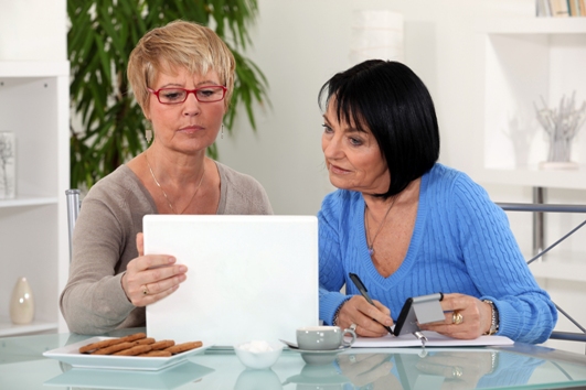 Zatowarowanie na koniec roku - czy warto czekać z zakupami?