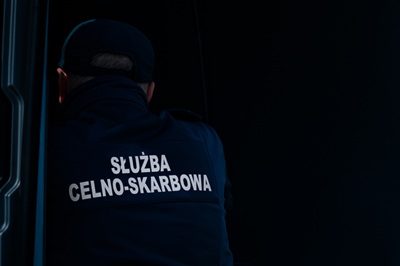 KAS i Ministerstwo Zdrowia uderzają w nielegalne e-papierosy. 88% przebadanych produktów nie spełnia norm