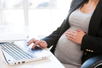Ochrona stosunku pracy kobiety w ciąży w okresie wypowiedzenia