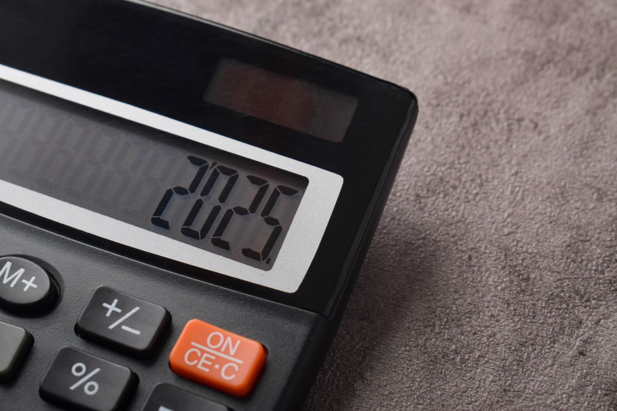 Limit 30-krotności składek ZUS 2025
