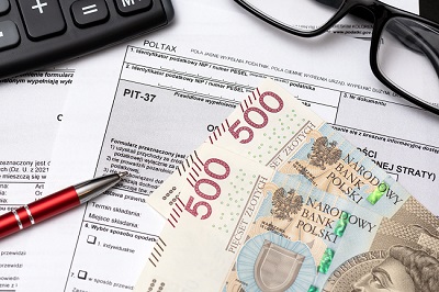 PIT-y last minute – Hipotetyczny podatek należny - kto może liczyć na bonus od fiskusa