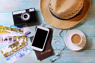 Wydatki na noclegi w hotelu i bilety lotnicze – kiedy przedsiębiorca może je zaliczyć do kosztów?