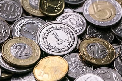 Praca za granicą a zaświadczenie A1 Wyłudzony zasiłek z ZUS trzeba oddać z odsetkami