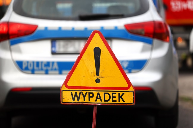 Wypadek przy pracy podczas L4: Czy przedsiębiorca traci prawo do odszkodowania?