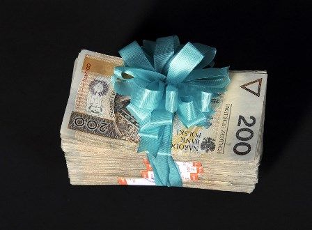 Dofinansowanie wyprawki szkolnej dla dzieci pracownika przez pracodawcę