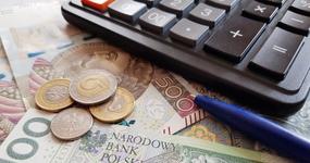 ZUS zabierze więcej najlepiej zarabiającym. W 2026 roku wzrośnie limit składek emerytalnej i rentowej