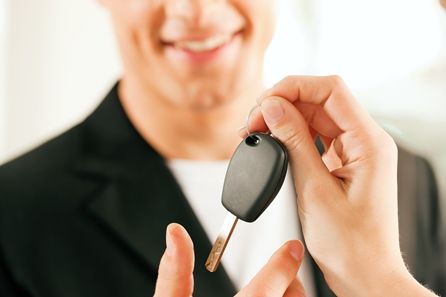 Służbowe auto wykorzystywane w celach prywatnych – jak to rozliczyć?