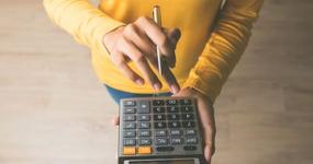 Minimalne na godzinę w 2026 roku. Dlaczego nie wszyscy dostaną tą samą stawkę?