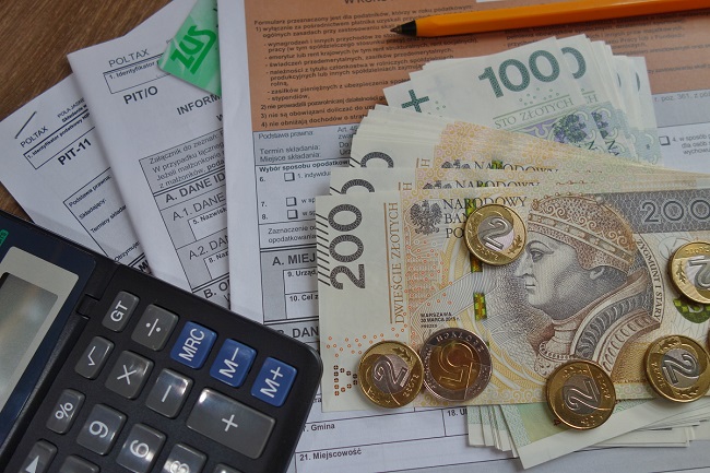 15 lutego start usługi Tw&oacute;j e-PIT, podpowiadamy na co zwr&oacute;cić uwagę by łatwo się rozliczyć z fiskusem